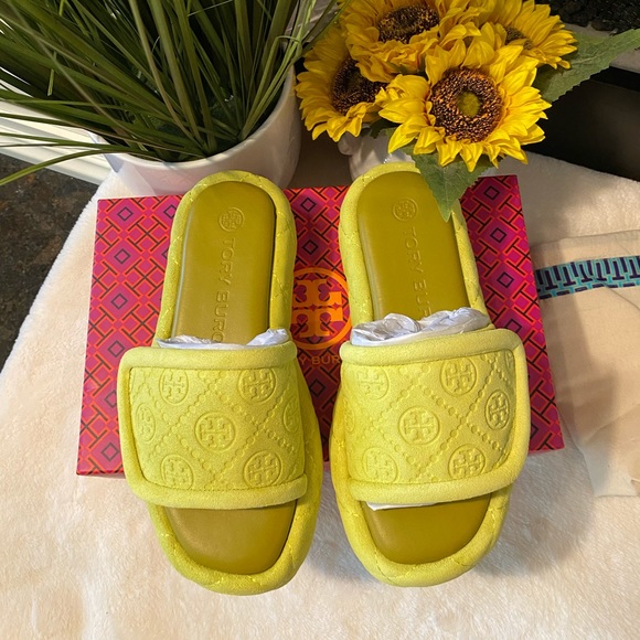 Tory Burch T Monogram Bubble Slide - Picture 4 of 9